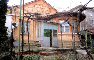 Къща във Велико Търново, Горна Оряховица