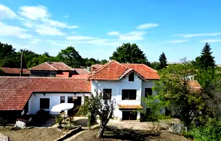 Къща във Велико Търново, Павликени