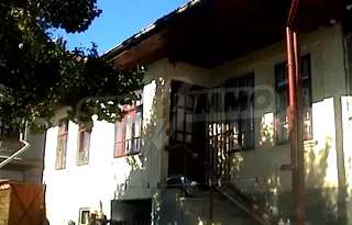 Къща във Велико Търново, с. Вино