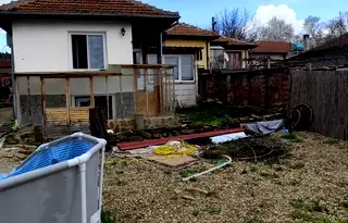 Къща във Велико Търново, с. Добри дял