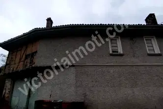 Къща във Велико Търново, с. Габровци