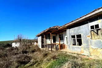 Къща във Велико Търново, с. Горски долен Тръмбеш