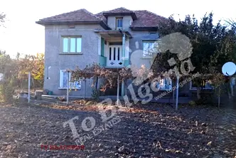 Къща във Велико Търново, с. Караисен