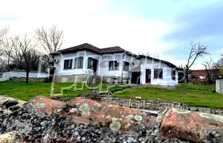 Къща във Велико Търново, с. Каранци