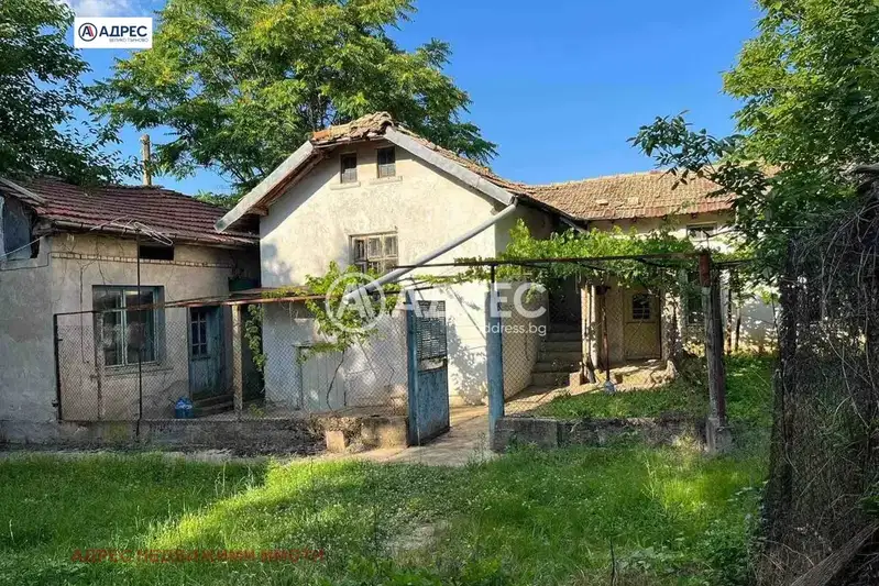 Къща във Велико Търново, с. Каранци