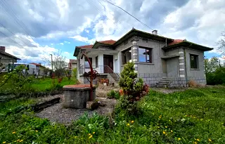 Къща във Велико Търново, с. Мерданя