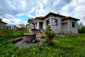Къща във Велико Търново, с. Мерданя