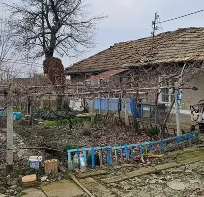 Снимка 2 — Къща във Велико Търново, с. Павел