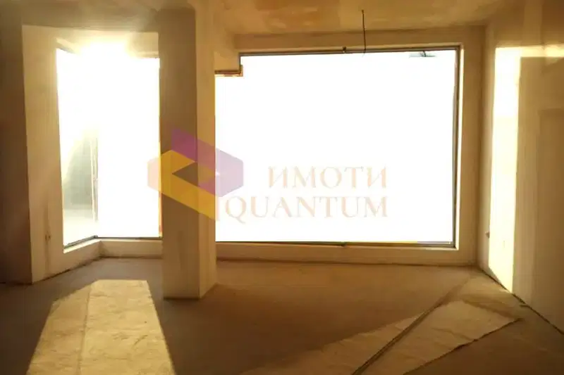 Shop in Varna, Grand Mol
