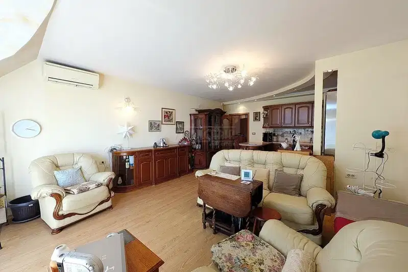 5-bedroom apartment in Veliko Tyrnovo, Centyr