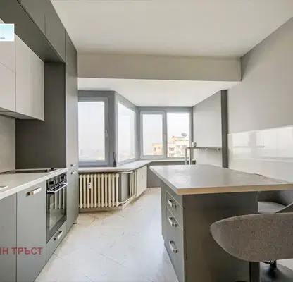 Photo 2 — 5-bedroom apartment in Sofiya, Lozenec