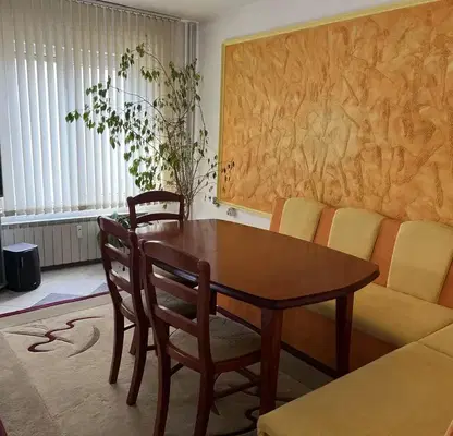 Photo 2 — 5-bedroom apartment in Ruse, Yalta
