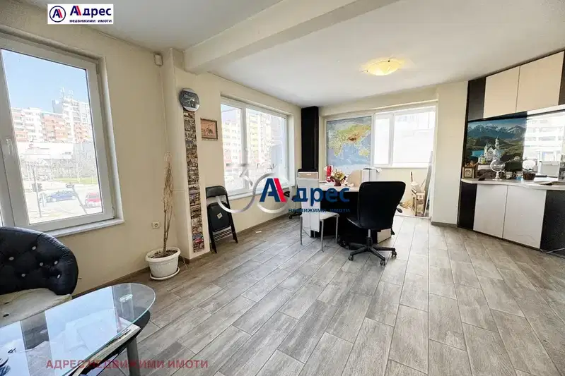 Office in Veliko Tyrnovo, Kolyu Ficheto