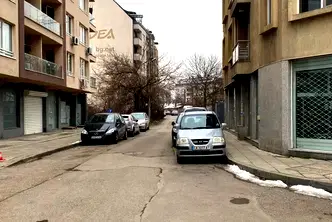 Офис в София, Люлин 8