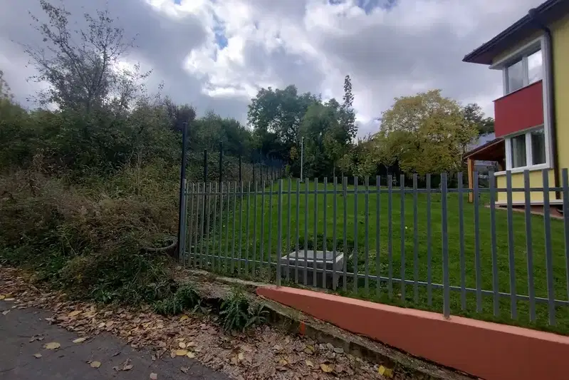 Парцел в Банкя