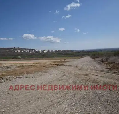 Photo 5 — Plot in Studentsko che