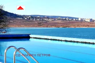 Парцел в Шумен, Басейна