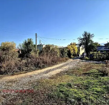 Снимка 4 — Парцел в Перник, Църква