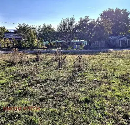 Снимка 5 — Парцел в Перник, Църква