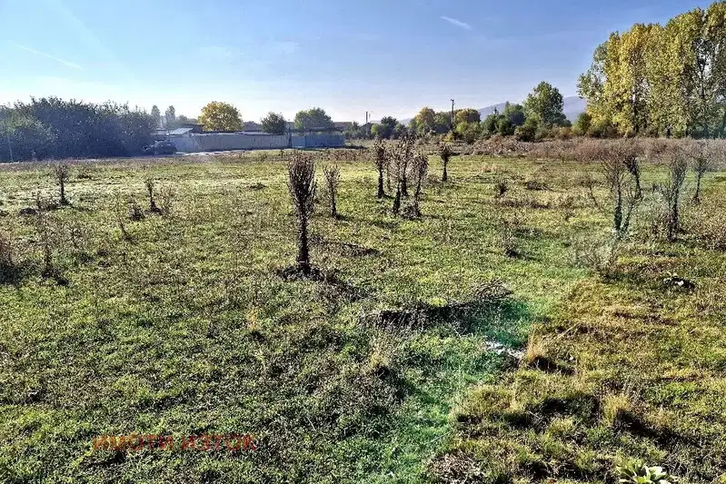 Plot in Pernik, Cyrkva