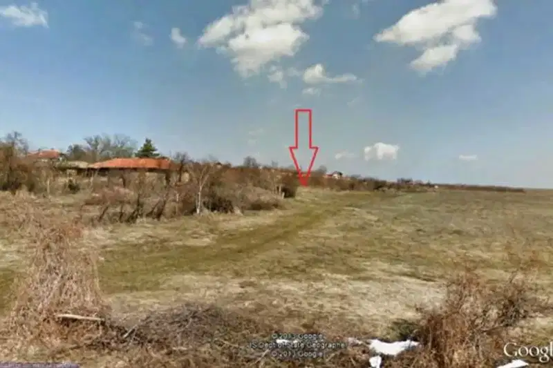 Plot in Oblast Gabrovo, Manoya