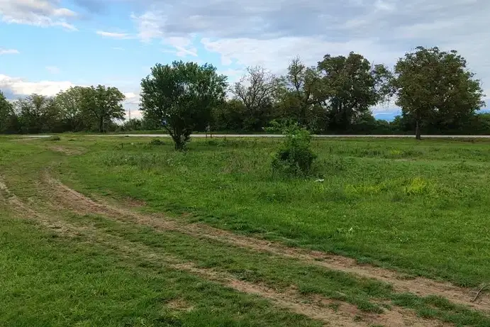 Plot in Oblast Gabrovo, Sennik