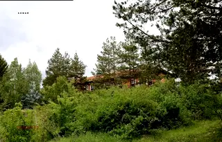 Парцел в Перник, Брезник