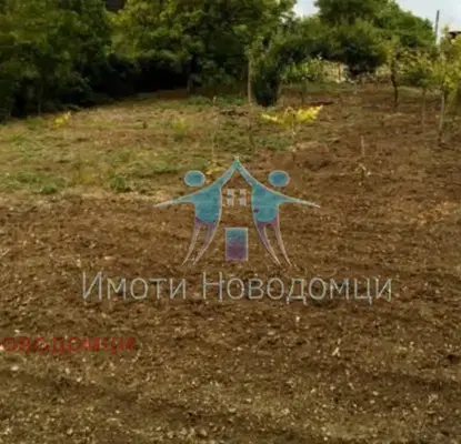 Снимка 2 — Парцел в Шумен, с. Мадара