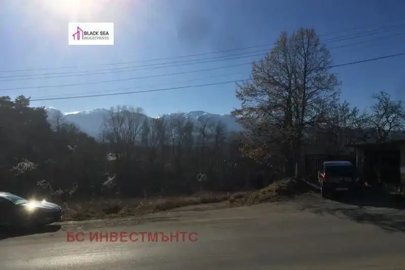Plot in област София, Gucal