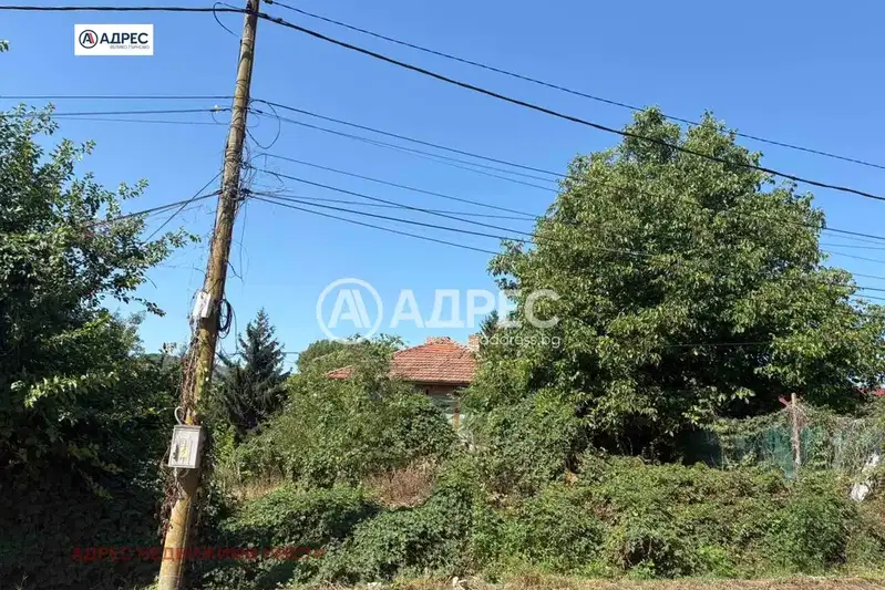 Парцел във Велико Търново, с. Леденик