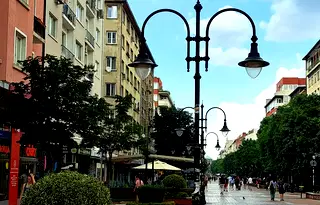 Промишлена сграда в София, Център