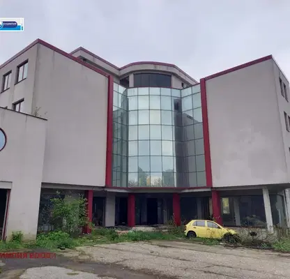 Снимка 2 — Промишлена сграда в Русе, Център