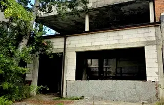 Промишлена сграда в Кюстендил, Запад