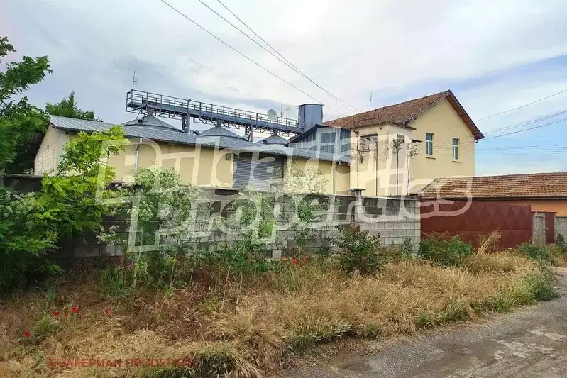 Industrial Building in Oblast Shumen, Zlatna Niva