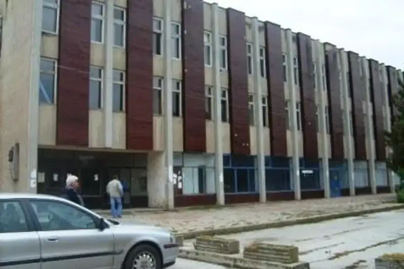 Промишлена сграда във Велико Търново, с. Драганово