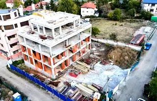 Тристаен апартамент в с. Лозен