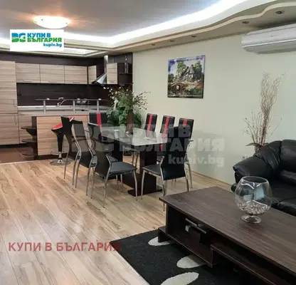 Снимка 2 — Тристаен апартамент във Варна, Базар Левски