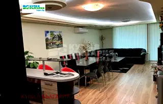 Тристаен апартамент във Варна, Базар Левски