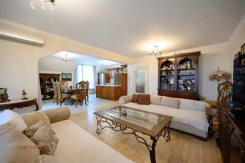 3-bedroom apartment in Varna, Briz