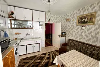 Тристаен апартамент в Русе, Център