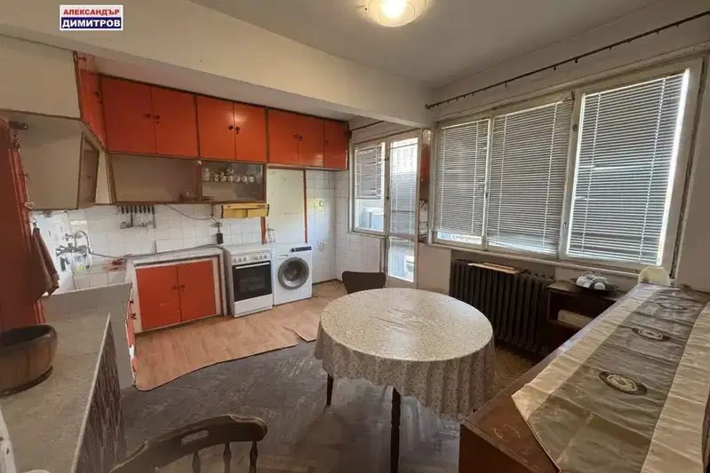 3-bedroom apartment in Ruse, Centyr