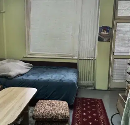 Снимка 2 — Тристаен апартамент в Кърджали, Център