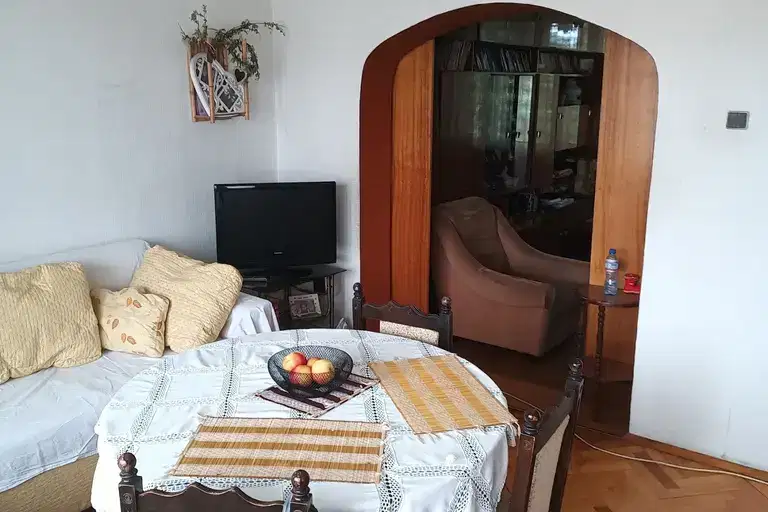 3-bedroom apartment in Kyrdjali, Centyr