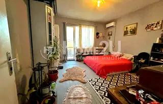 Тристаен апартамент в Пазарджик, Център