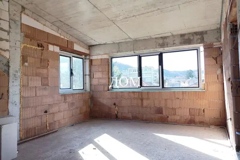 3-bedroom apartment in Shumen, Centyr