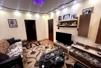 Тристаен апартамент в Търговище, Център