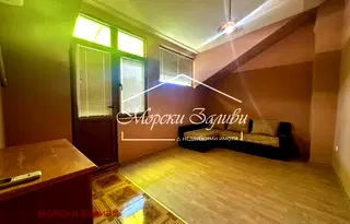 Тристаен апартамент в Бургас, Център