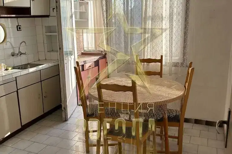 3-bedroom apartment in Plovdiv, Centyr