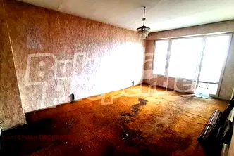 Тристаен апартамент в Пазарджик, Център