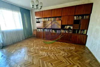 Тристаен апартамент в Русе, Център